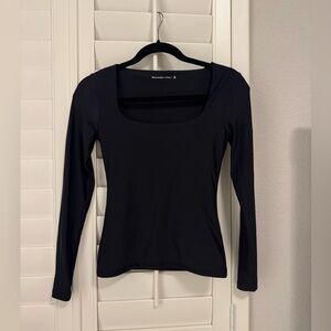Abercrombie & Fitch - Soft Matte Seamless Long-Sleeve Tuckable Squareneck Top